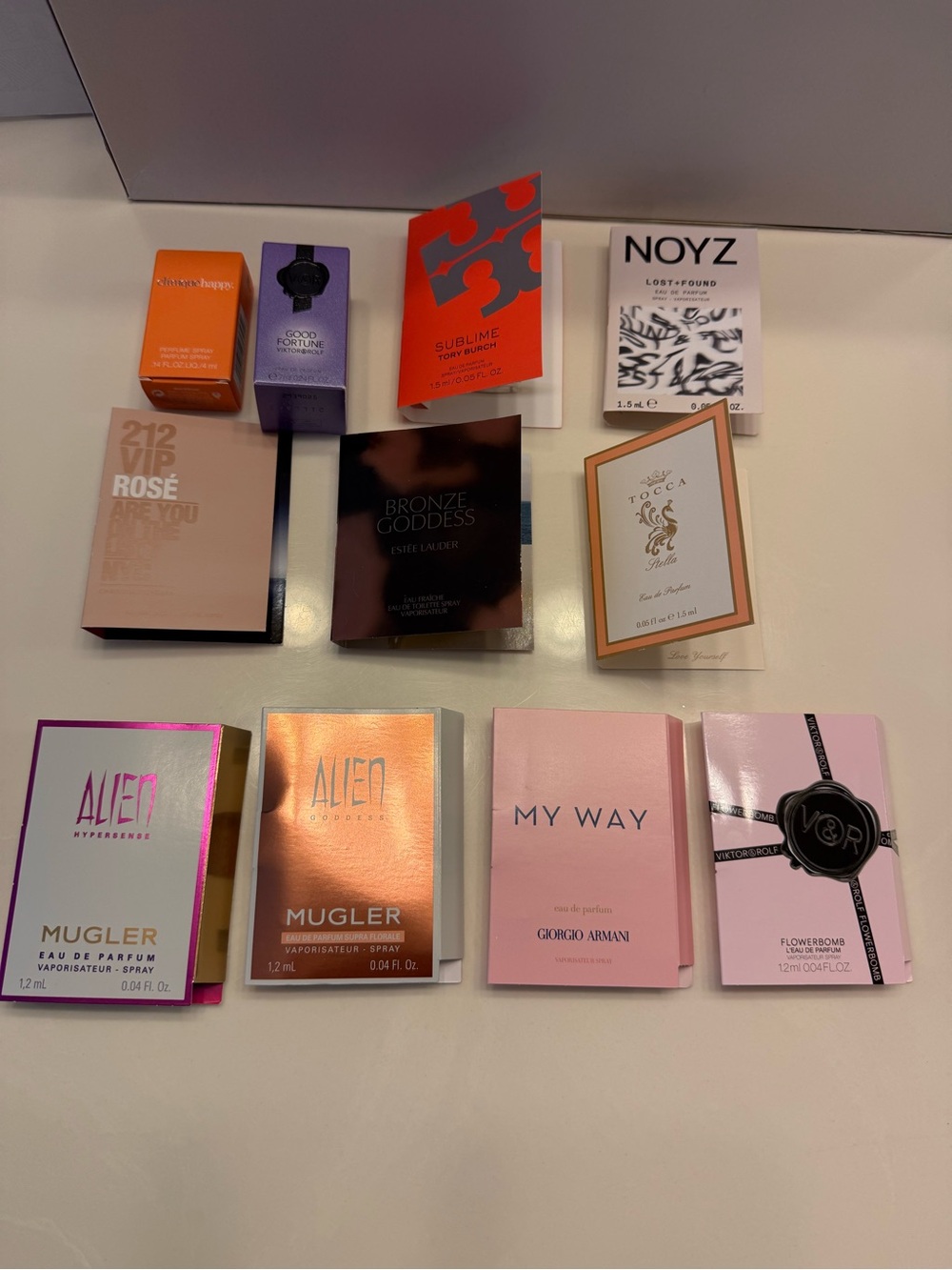 Perfume Sample Lot + 2 Mini Perfumes Mixed Fragrance Collection Assorted
